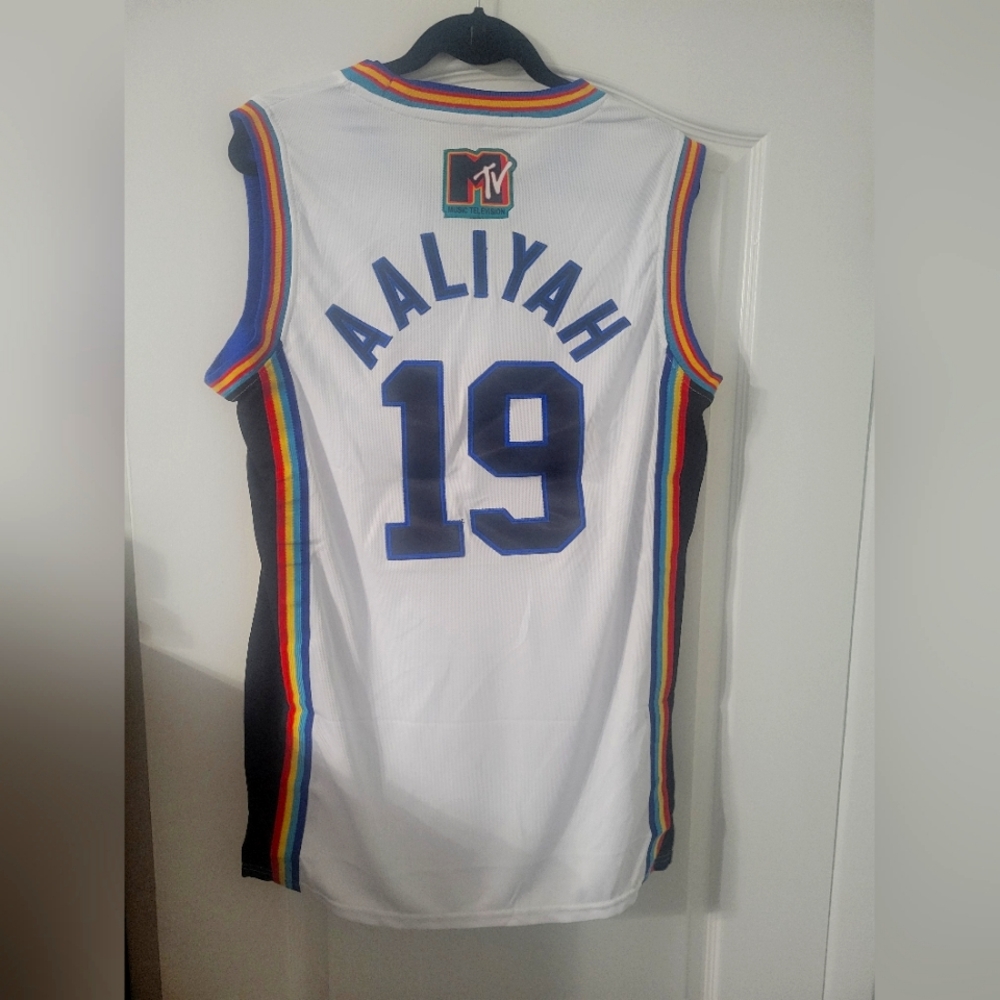 Aaliyah Jersey 19 Bricklayers MTV Rock N Jock Basketball Jersey